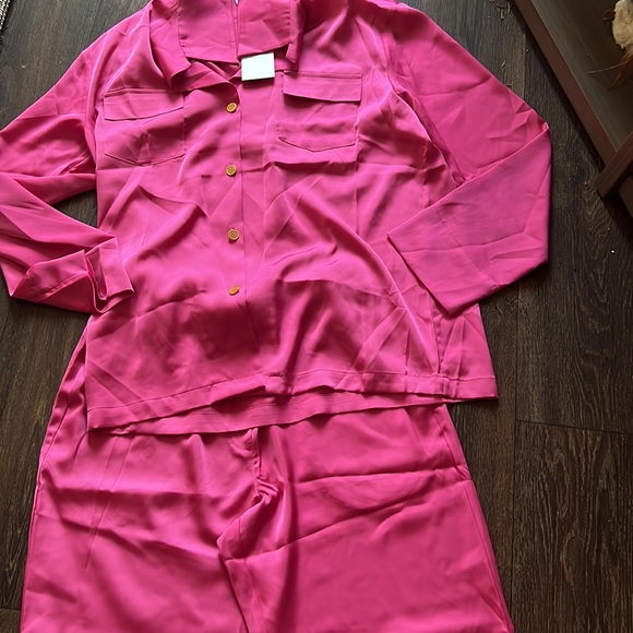 The Jet Set in Fuchsia - Picture 3 of 7